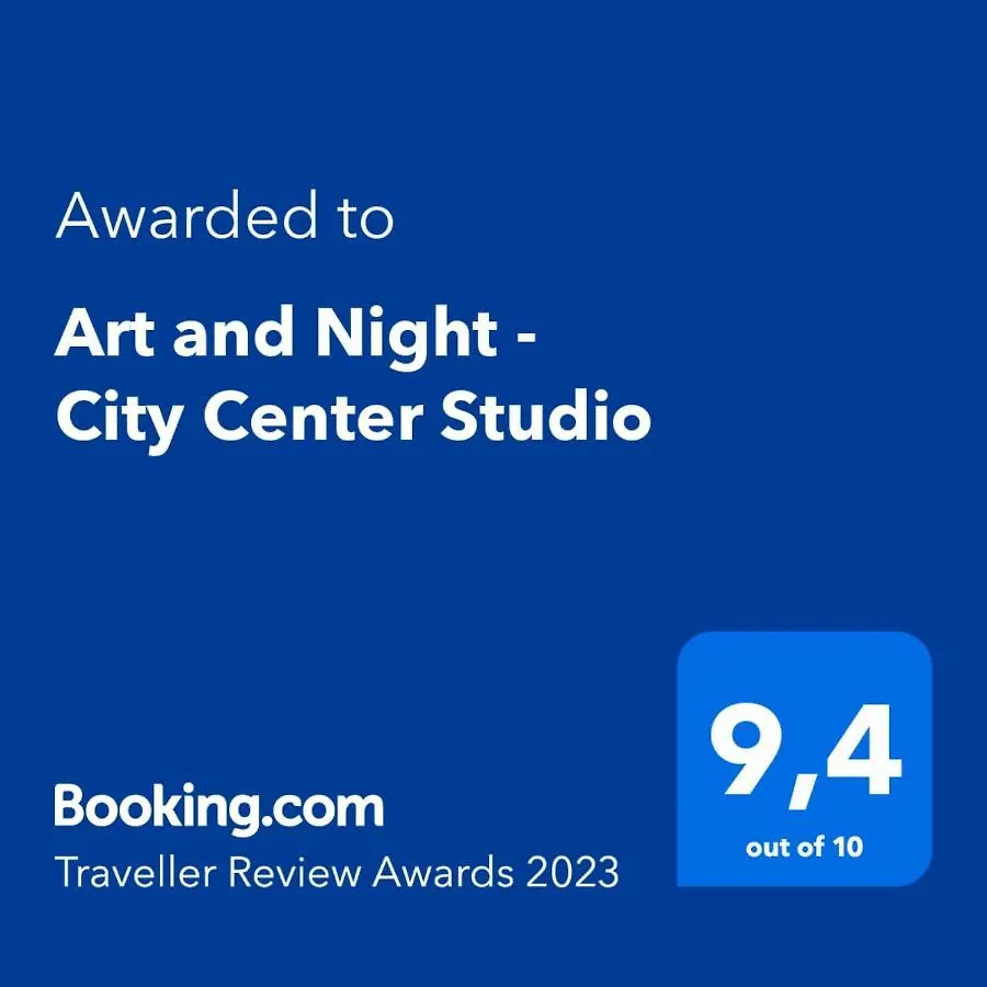 Art And Night - City Center Studio Malaga Spain